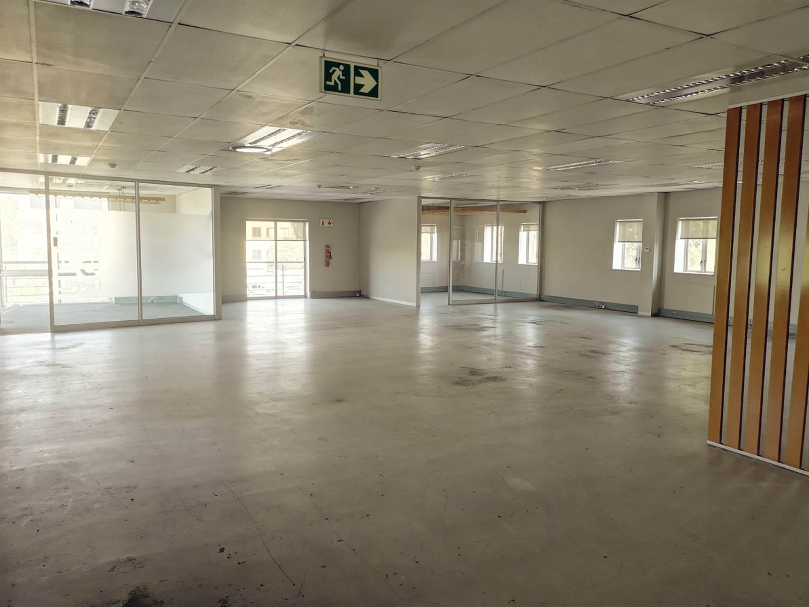 3555  m² Commercial space in Sunninghill photo number 10