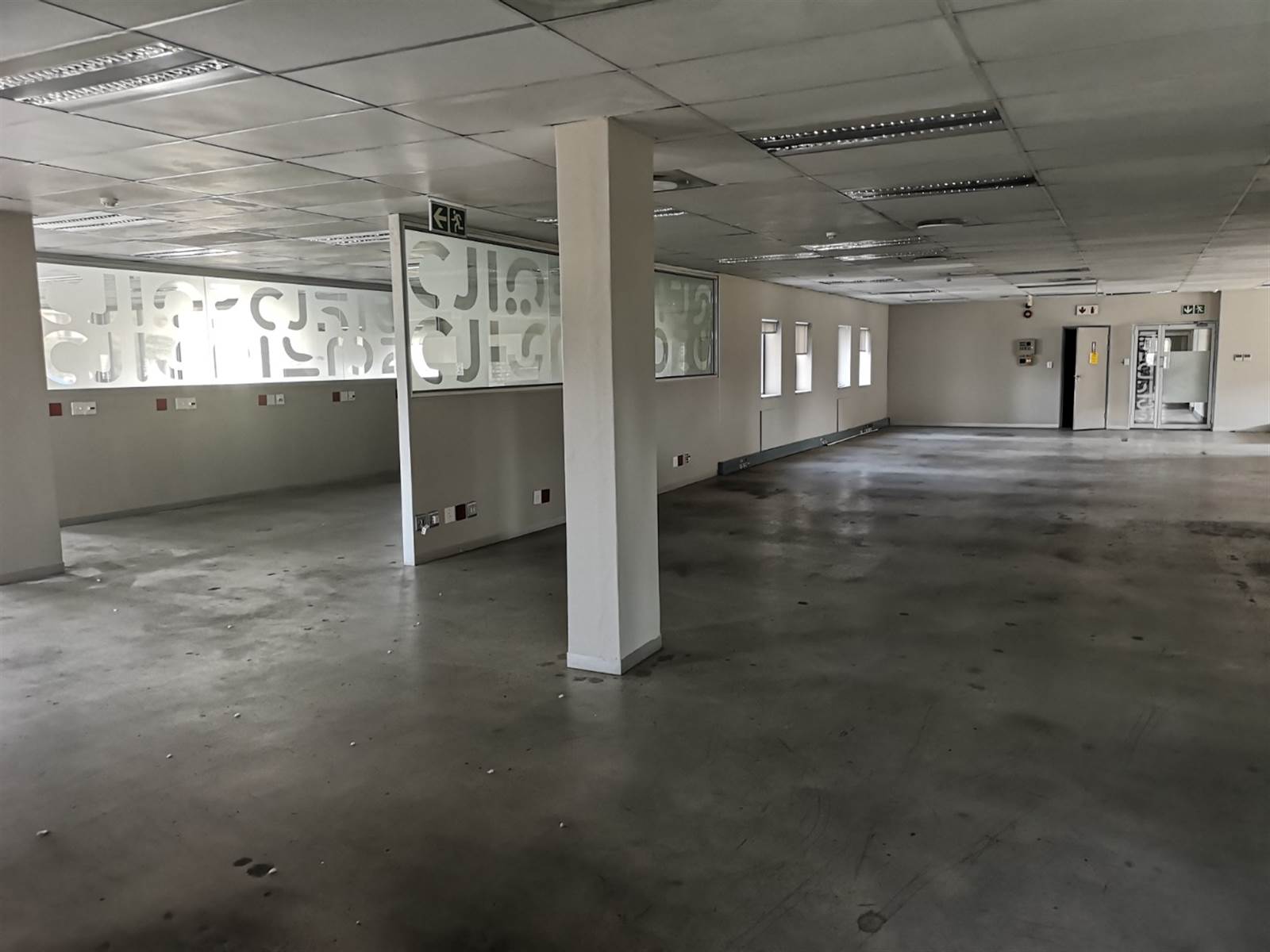 3555  m² Commercial space in Sunninghill photo number 20