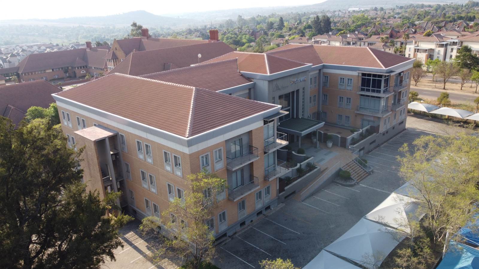 3555  m² Commercial space in Sunninghill photo number 3