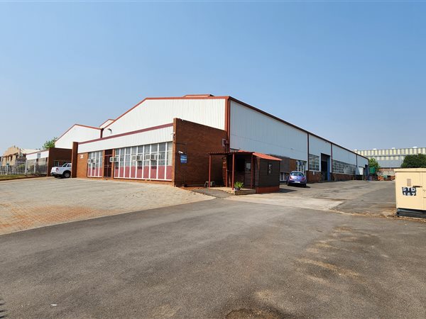 3 846  m² Industrial space