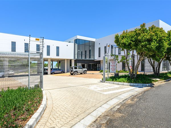 98  m² Commercial space in Durbanville Central