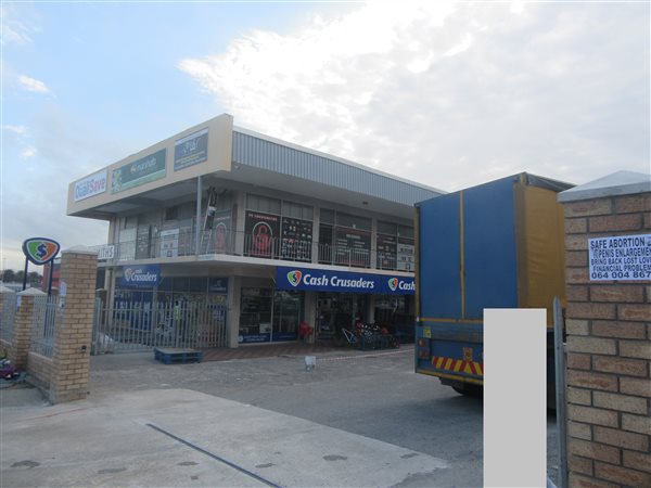 657  m² Commercial space