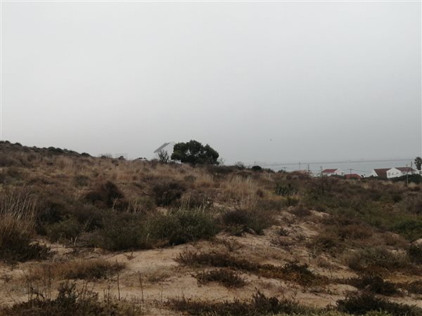 845 m² Land