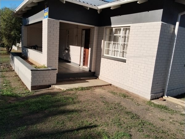 2 Bedroom House 2 Bedroom House