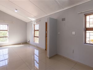 4 Bed House in Newlands West