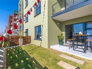 2 Bed Apartment in Mooikloof Glen