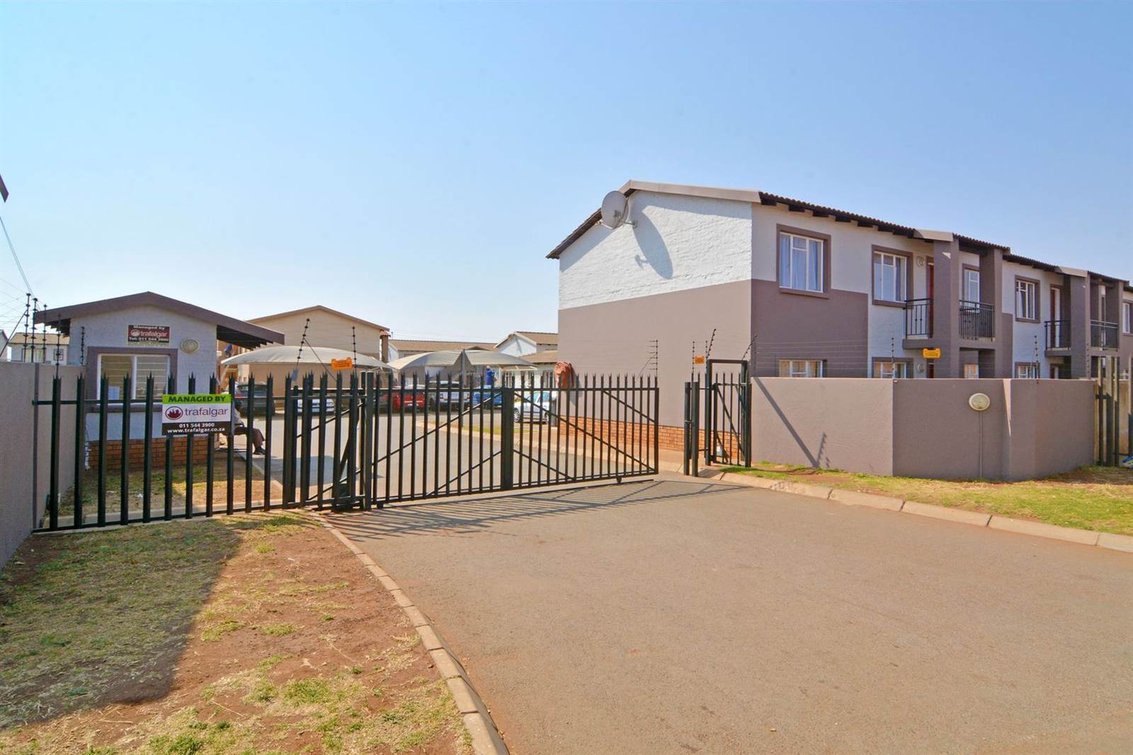 2 Bed Apartment in Protea Glen photo number 19