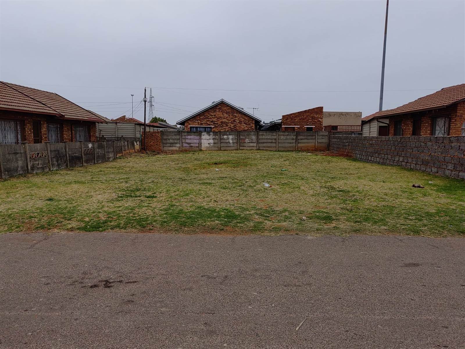 300 m² Land available in Kwa Thema photo number 5