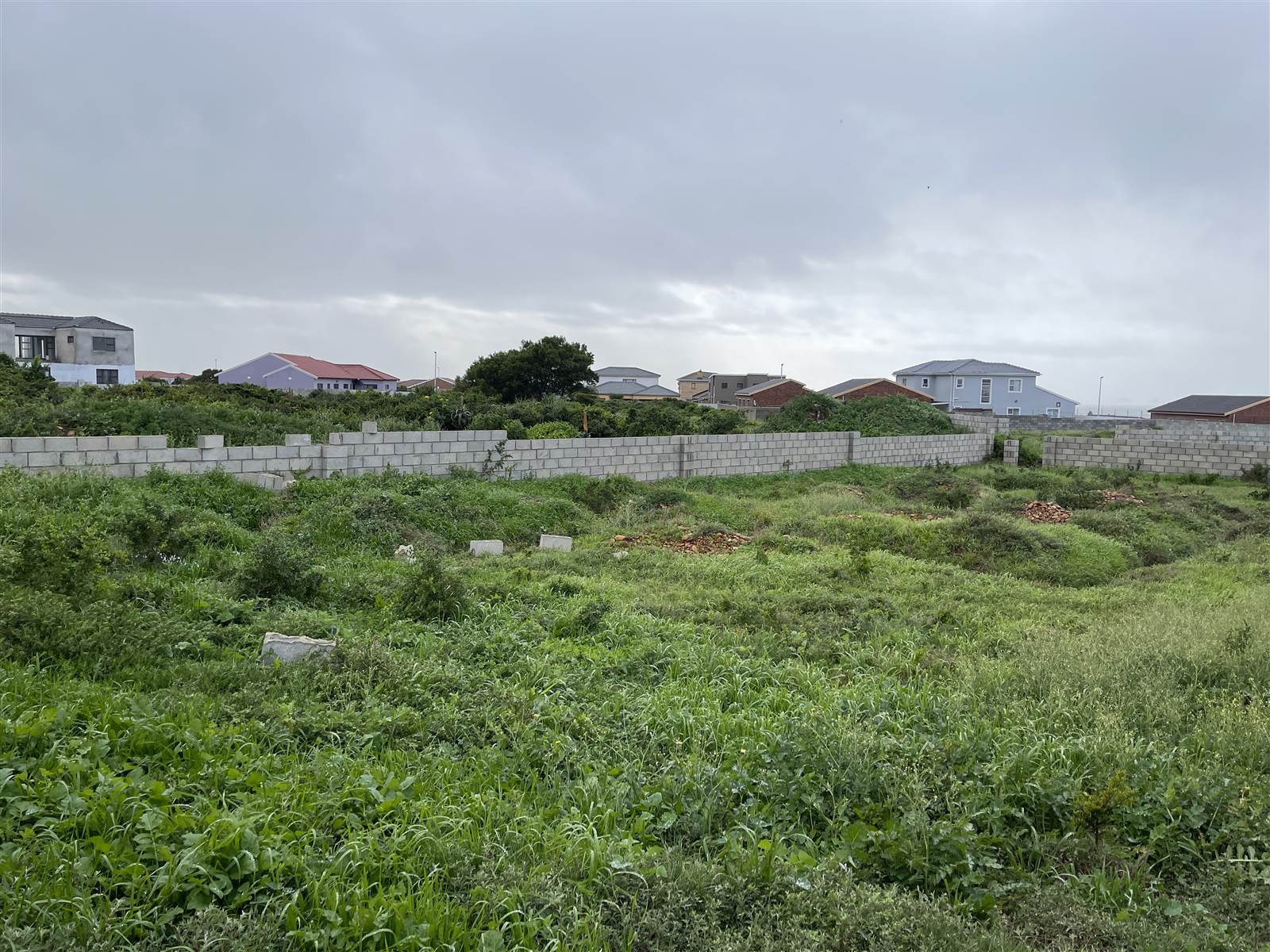 618 m² Land available in Bluewater Bay photo number 3