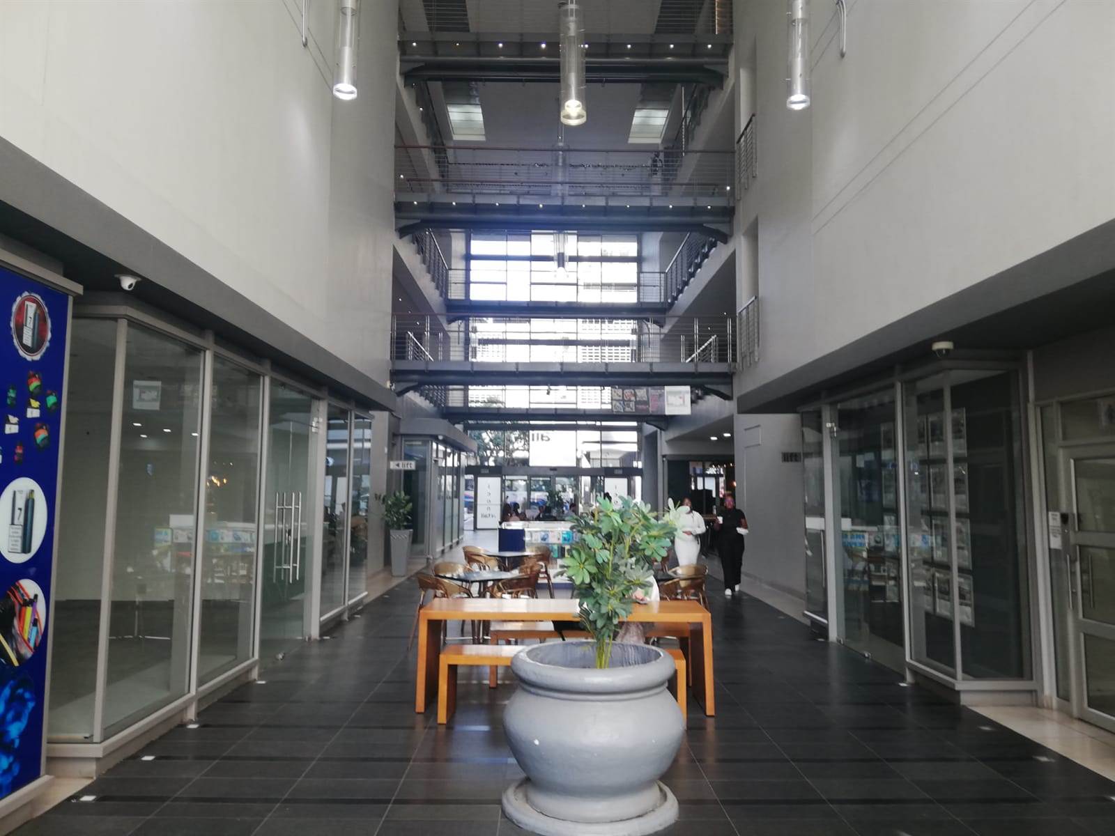 100  m² Retail Space in Cape Town City Centre photo number 13