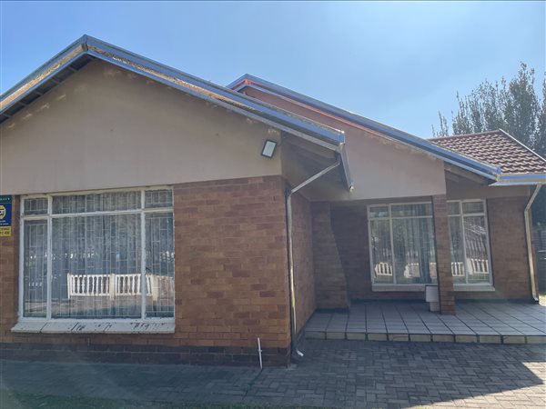 3 Bedroom House 3 Bedroom House