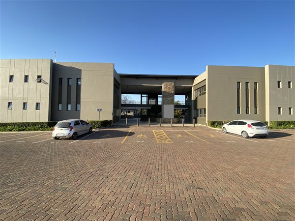 176 m² Commercial space 176 m² Commercial space
