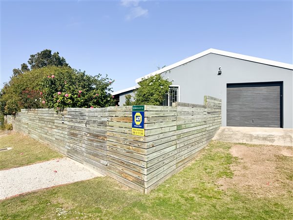 2 Bedroom Garden Cottage 2 Bedroom Garden Cottage