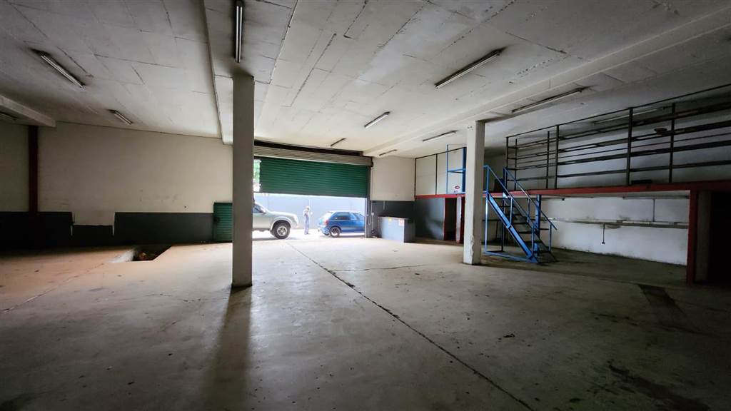 290  m² Industrial space in Annlin photo number 16
