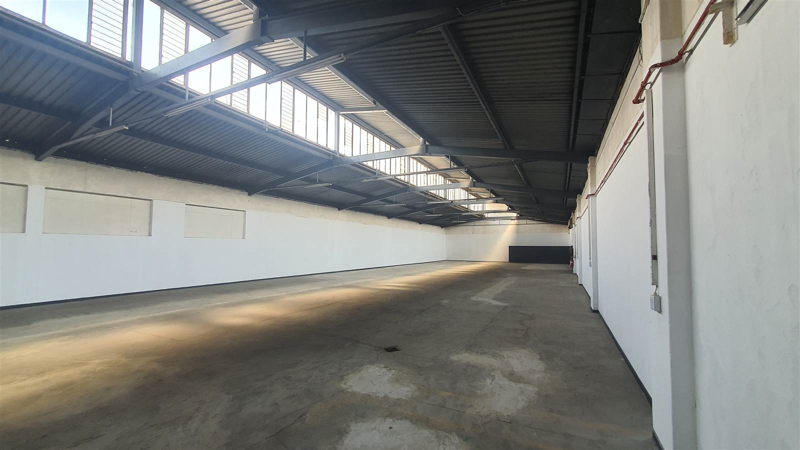 5800  m² Industrial space in Benrose photo number 4