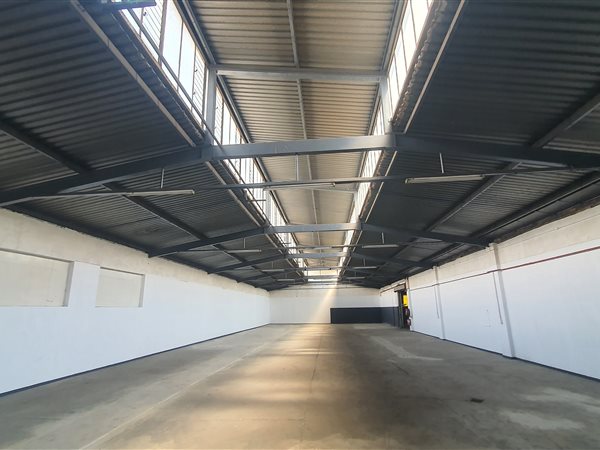 5800  m² Industrial space
