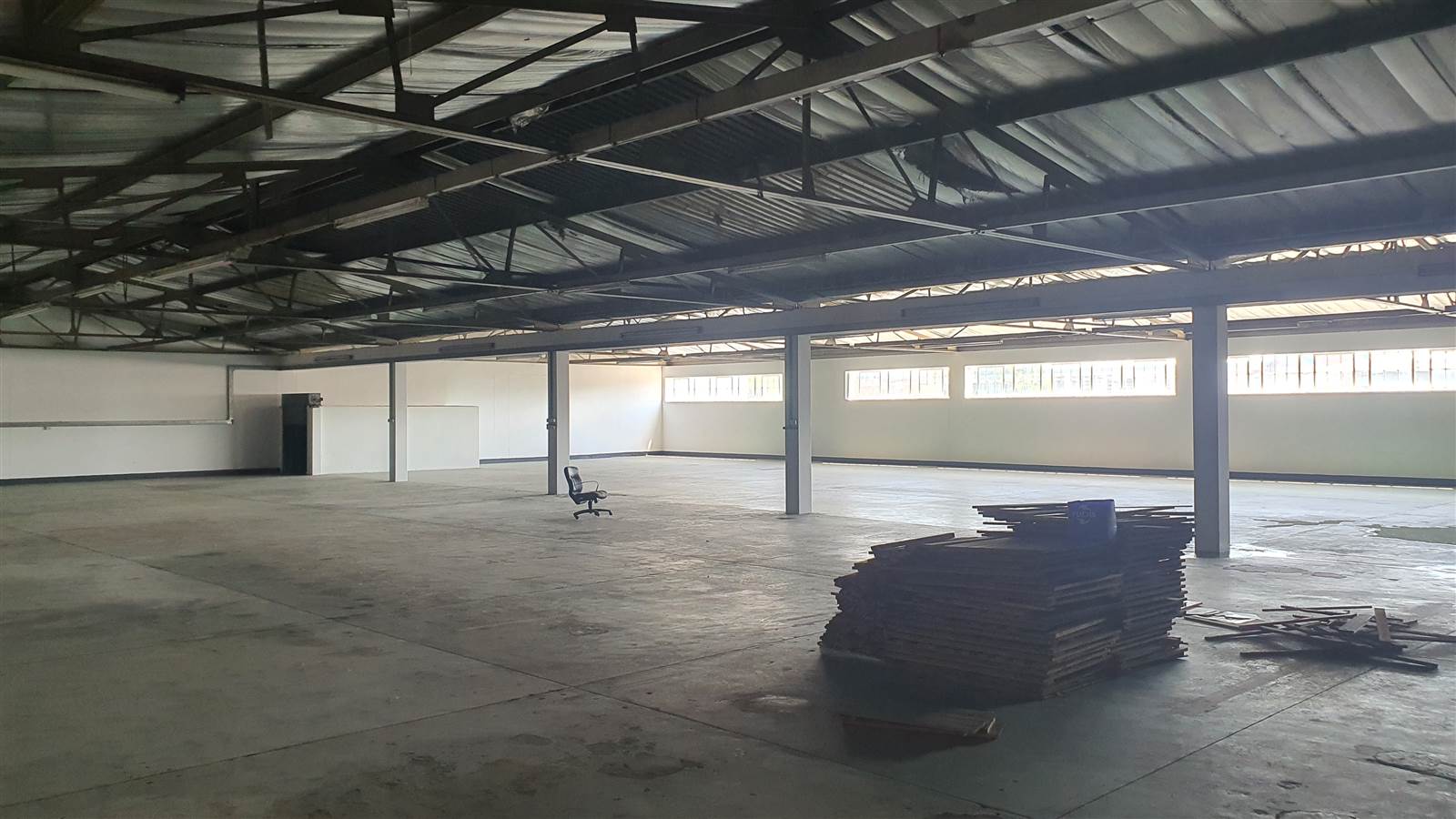 5800  m² Industrial space in Benrose photo number 14