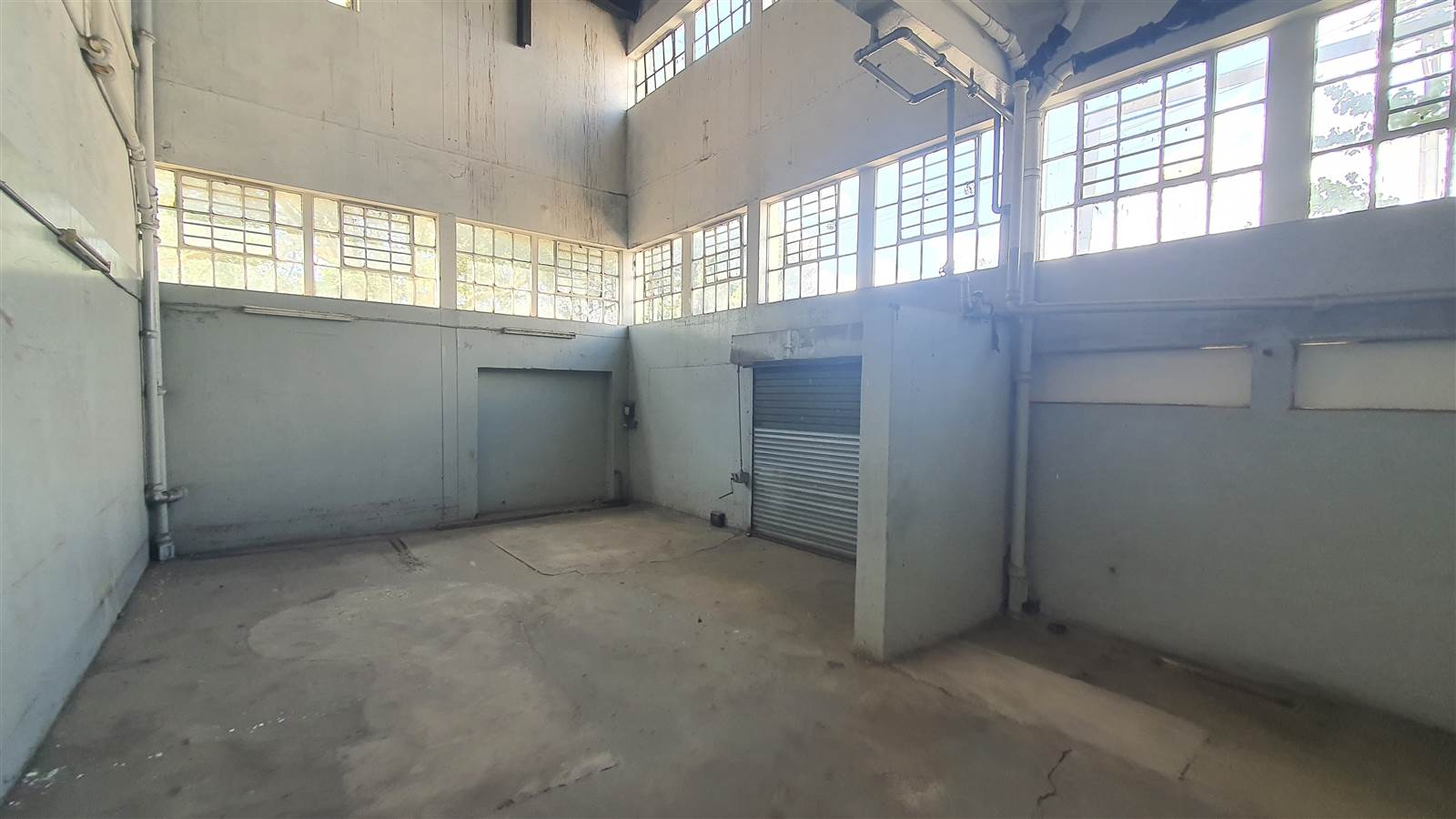 5800  m² Industrial space in Benrose photo number 11