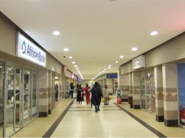 207  m² Retail Space