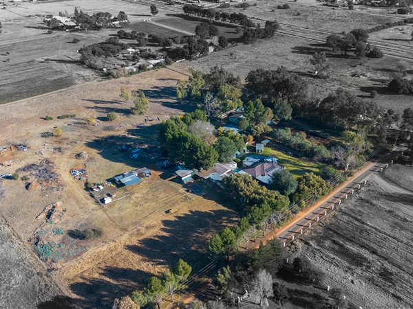 4.3 ha Smallholding 4.3 ha Smallholding