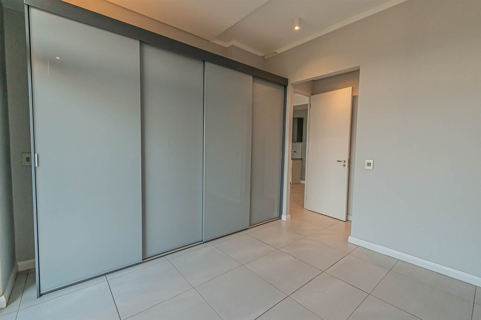 2 Bed Apartment in Menlyn photo number 22