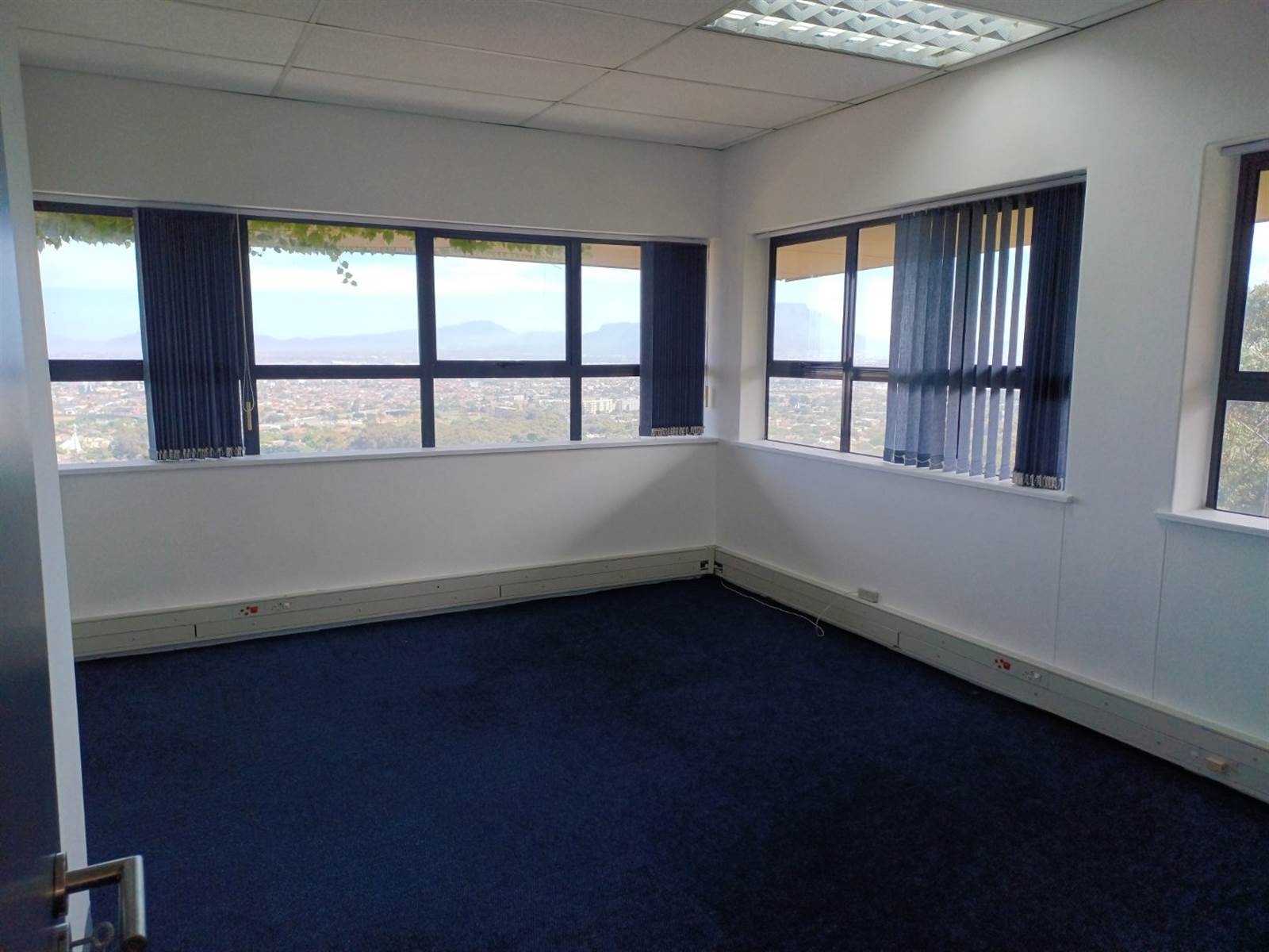 Office space in Plattekloof photo number 16