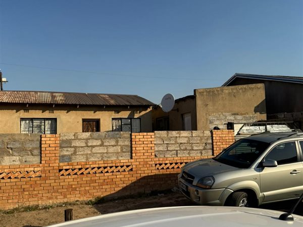 2 Bedroom House 2 Bedroom House