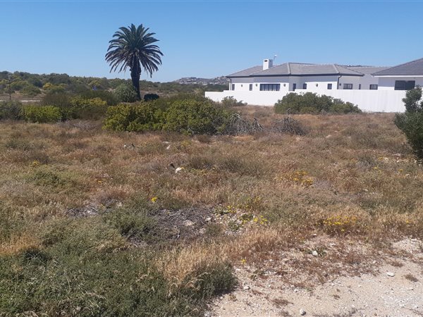 425 m² Land