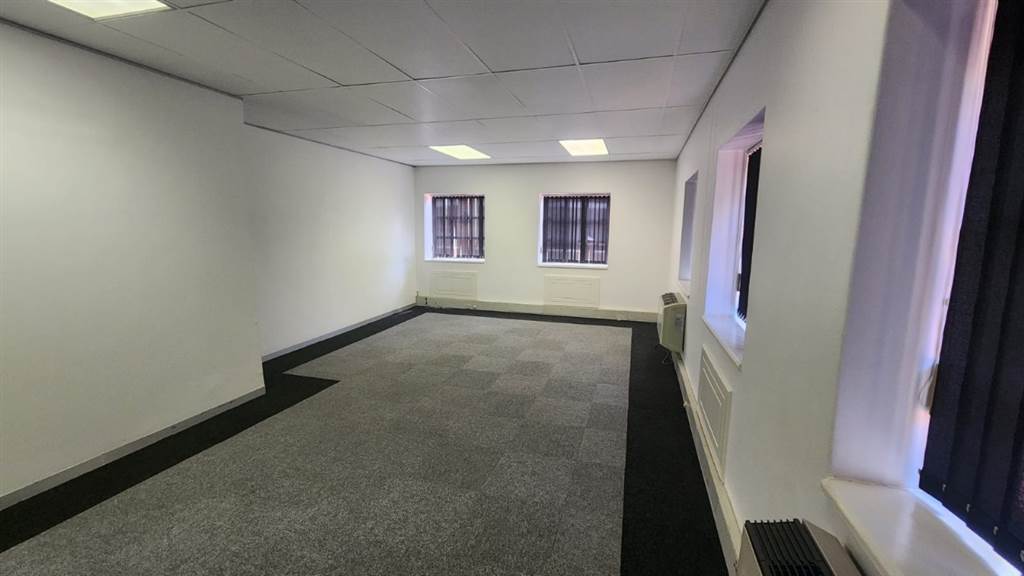 228  m² Commercial space in Hillcrest photo number 10