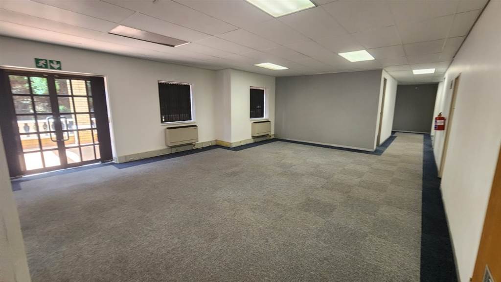228  m² Commercial space in Hillcrest photo number 8