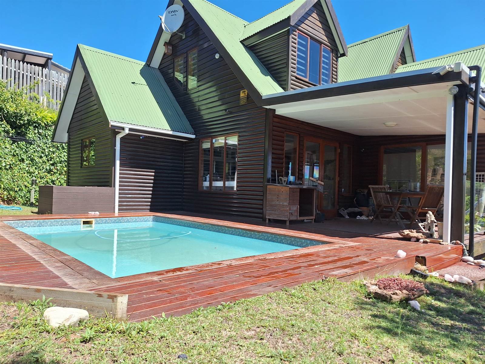 4 Bed House in Knysna Heights photo number 3