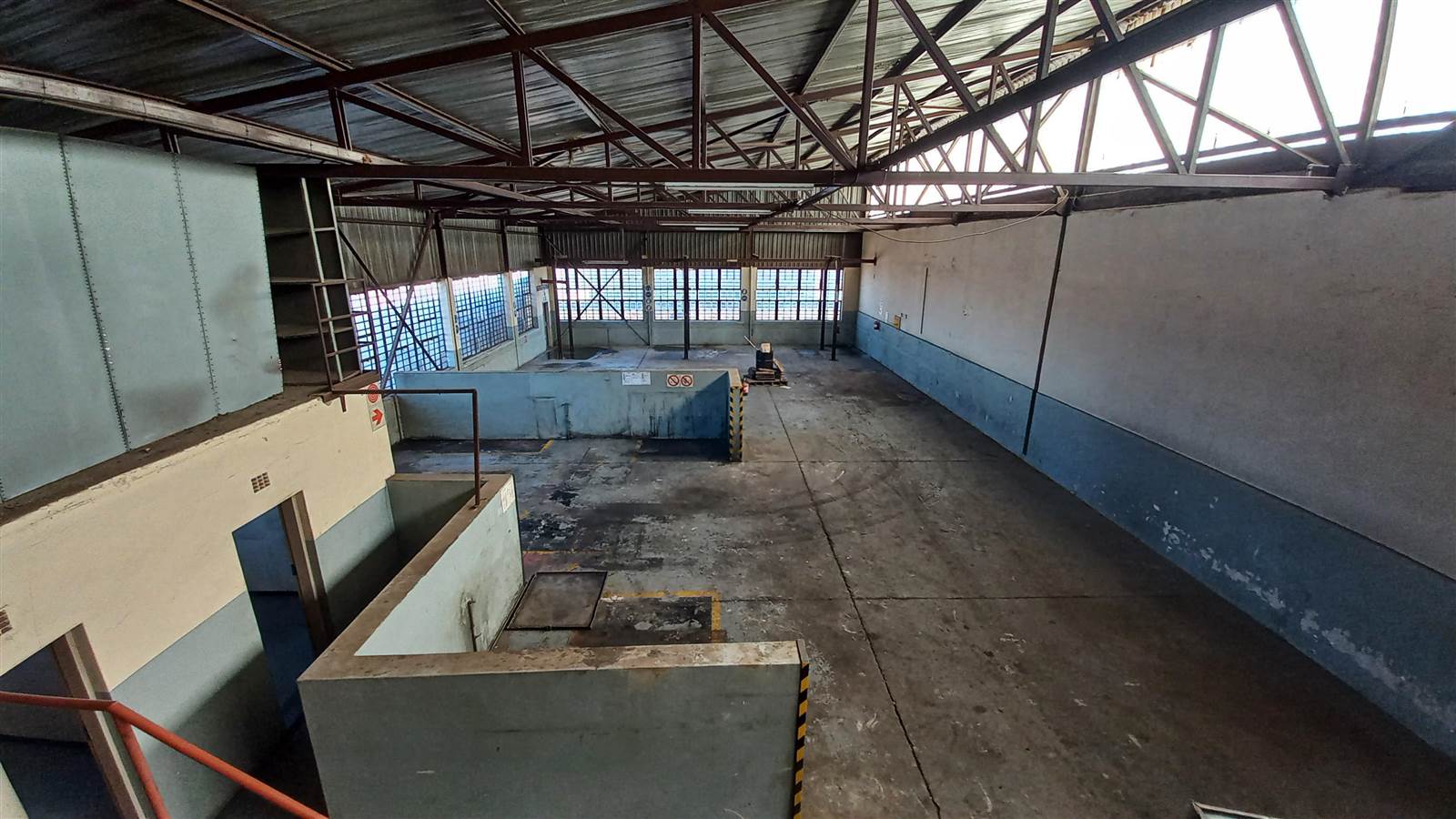 2300  m² Industrial space in Brakpan North photo number 15