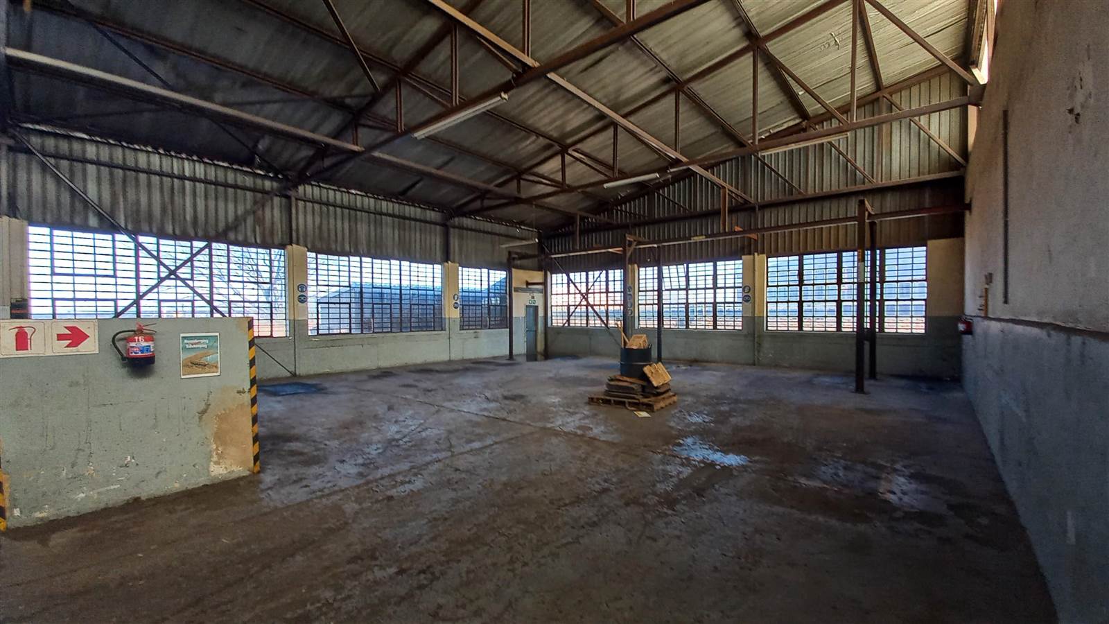 2300  m² Industrial space in Brakpan North photo number 8
