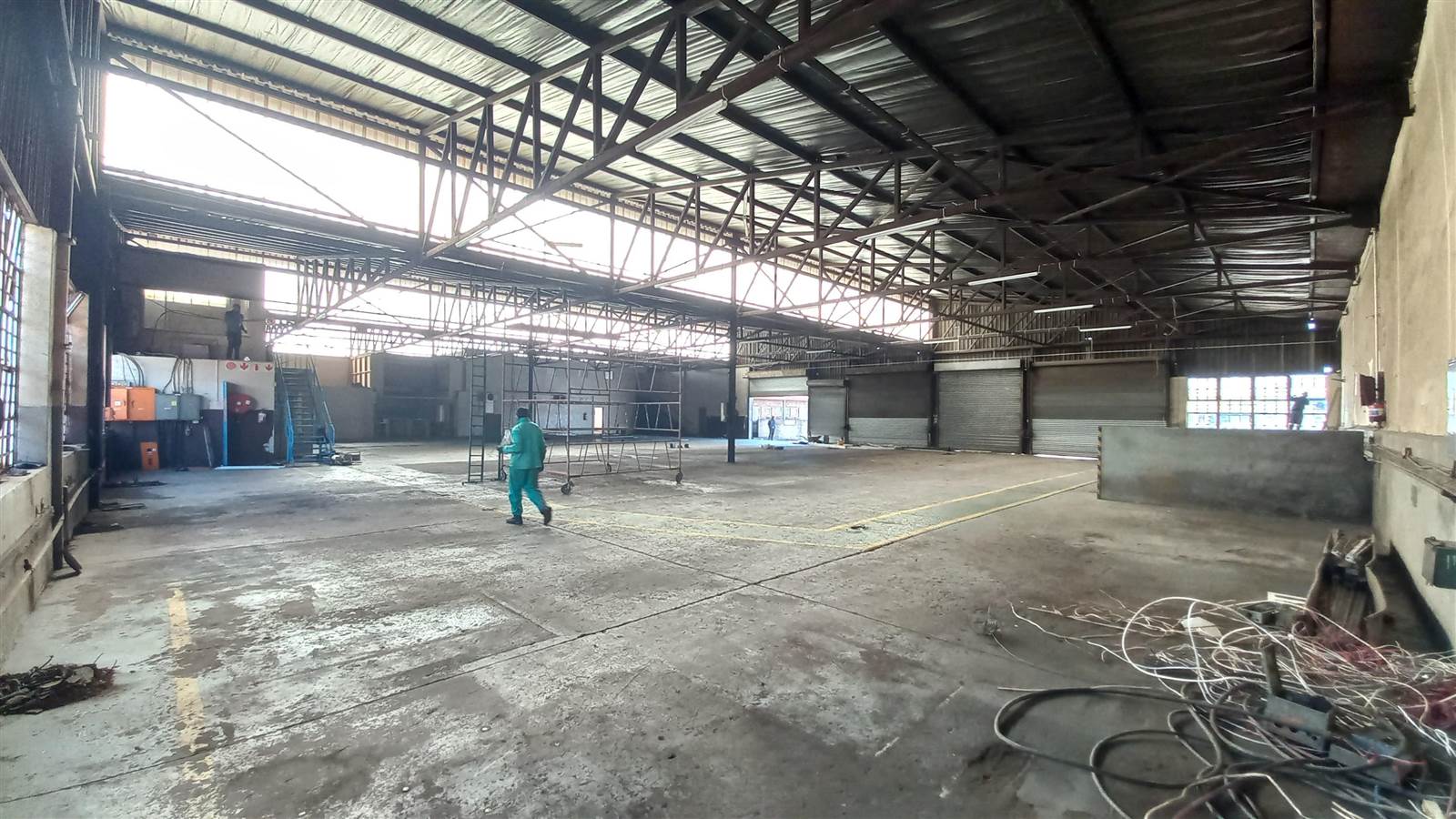 2300  m² Industrial space in Brakpan North photo number 4