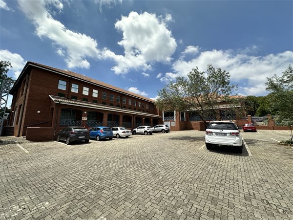 450  m² Commercial space