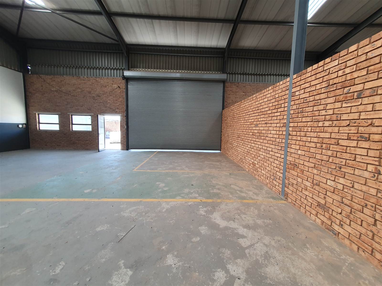 2500  m² Industrial space in Booysens photo number 23
