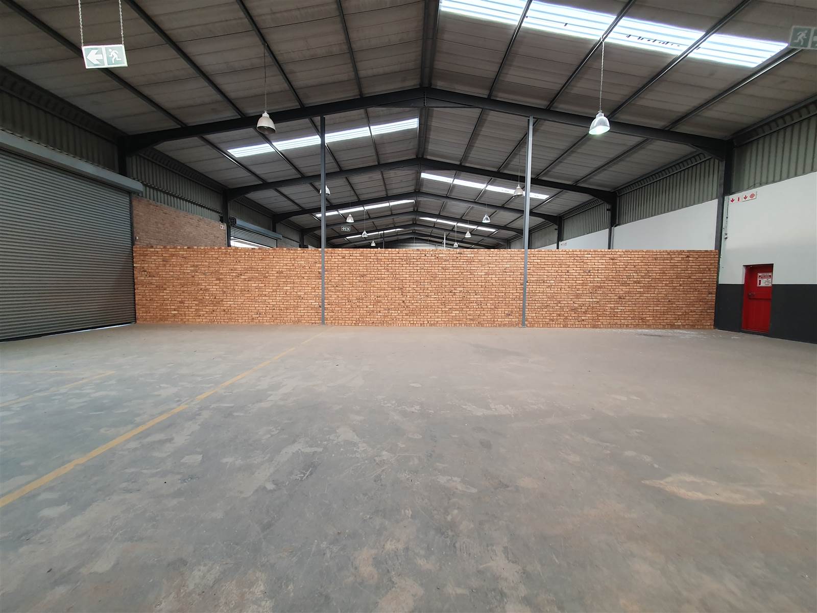 2500  m² Industrial space in Booysens photo number 4