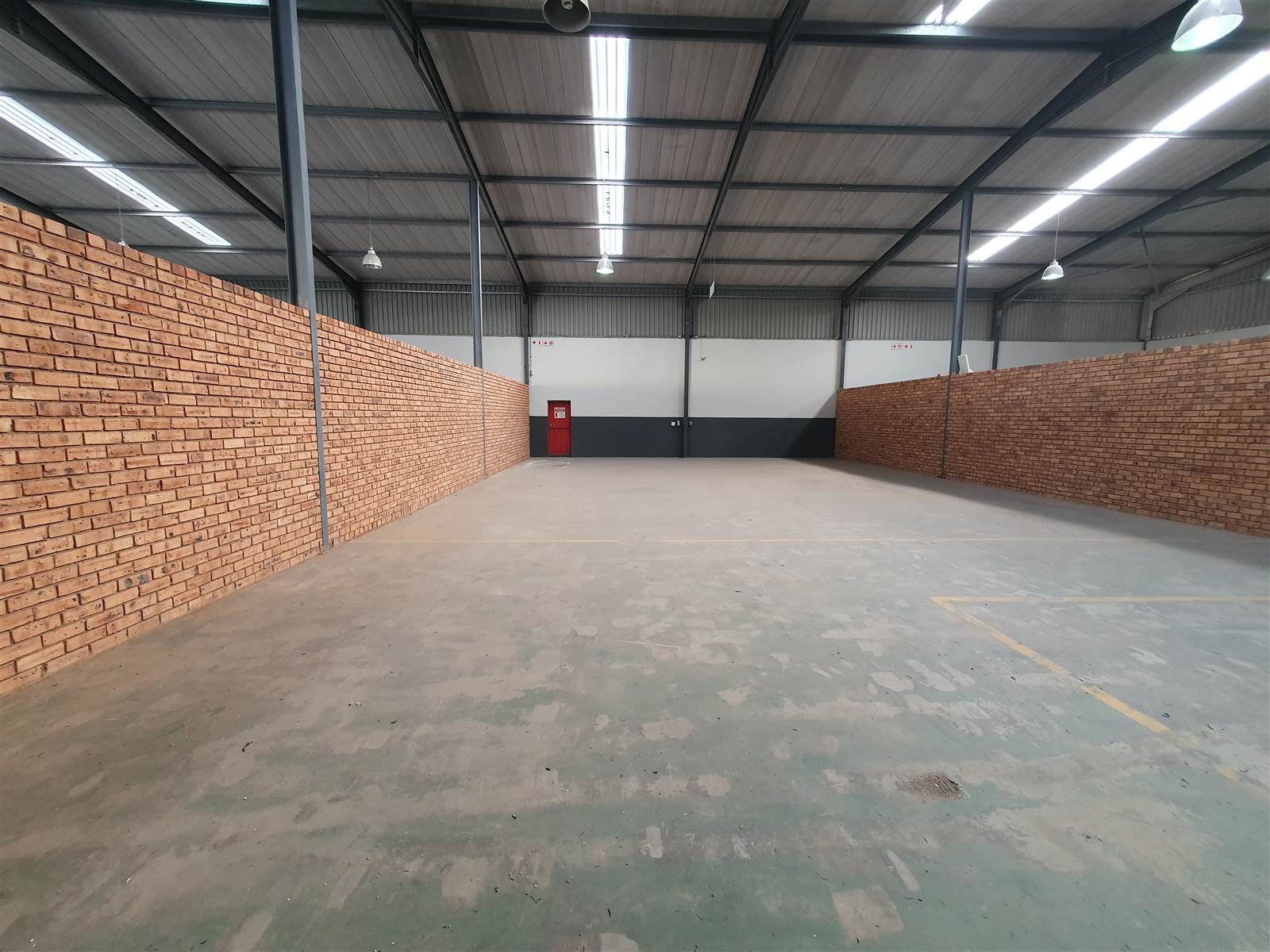 2500  m² Industrial space in Booysens photo number 8