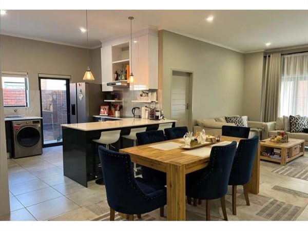 3 Bed House in Kyalami Hills