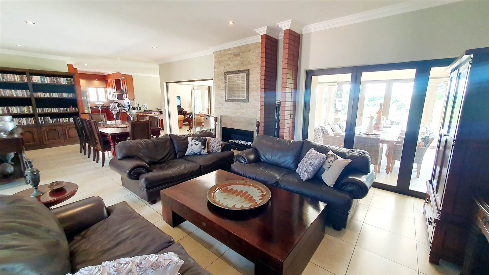 5 Bed House in Zambezi Country Estate photo number 14