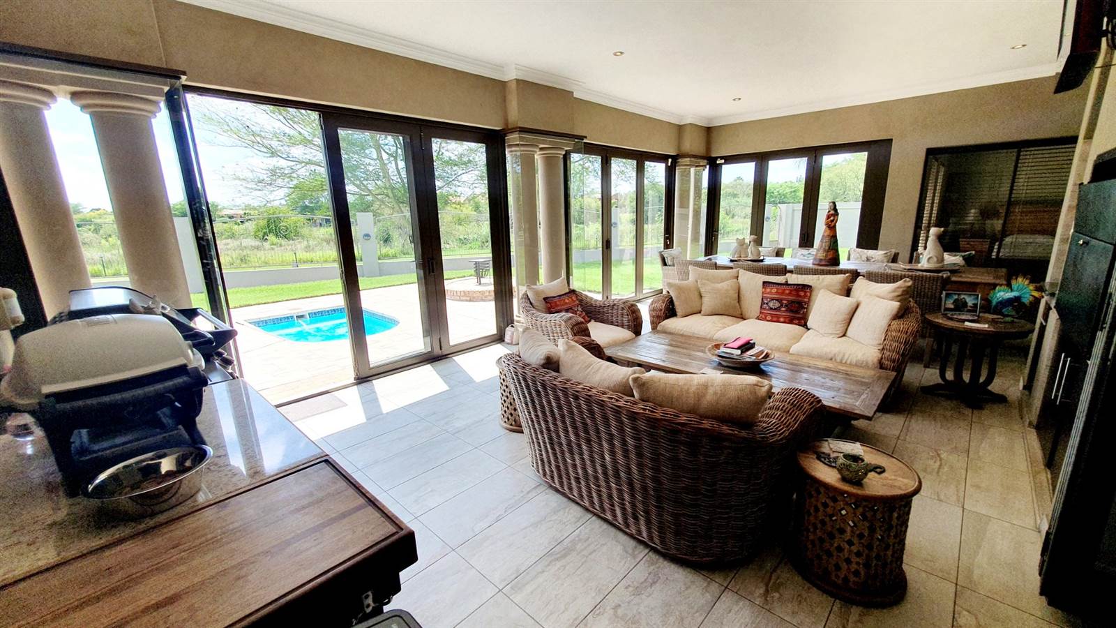 5 Bed House in Zambezi Country Estate photo number 2