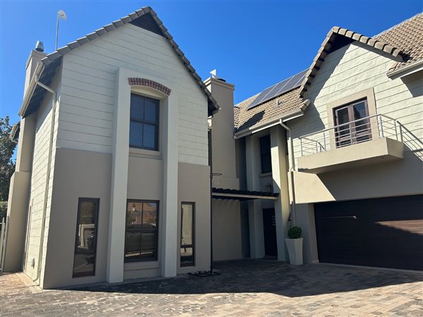 4 Bedroom House 4 Bedroom House