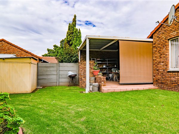 3 Bedroom Townhouse 3 Bedroom Townhouse