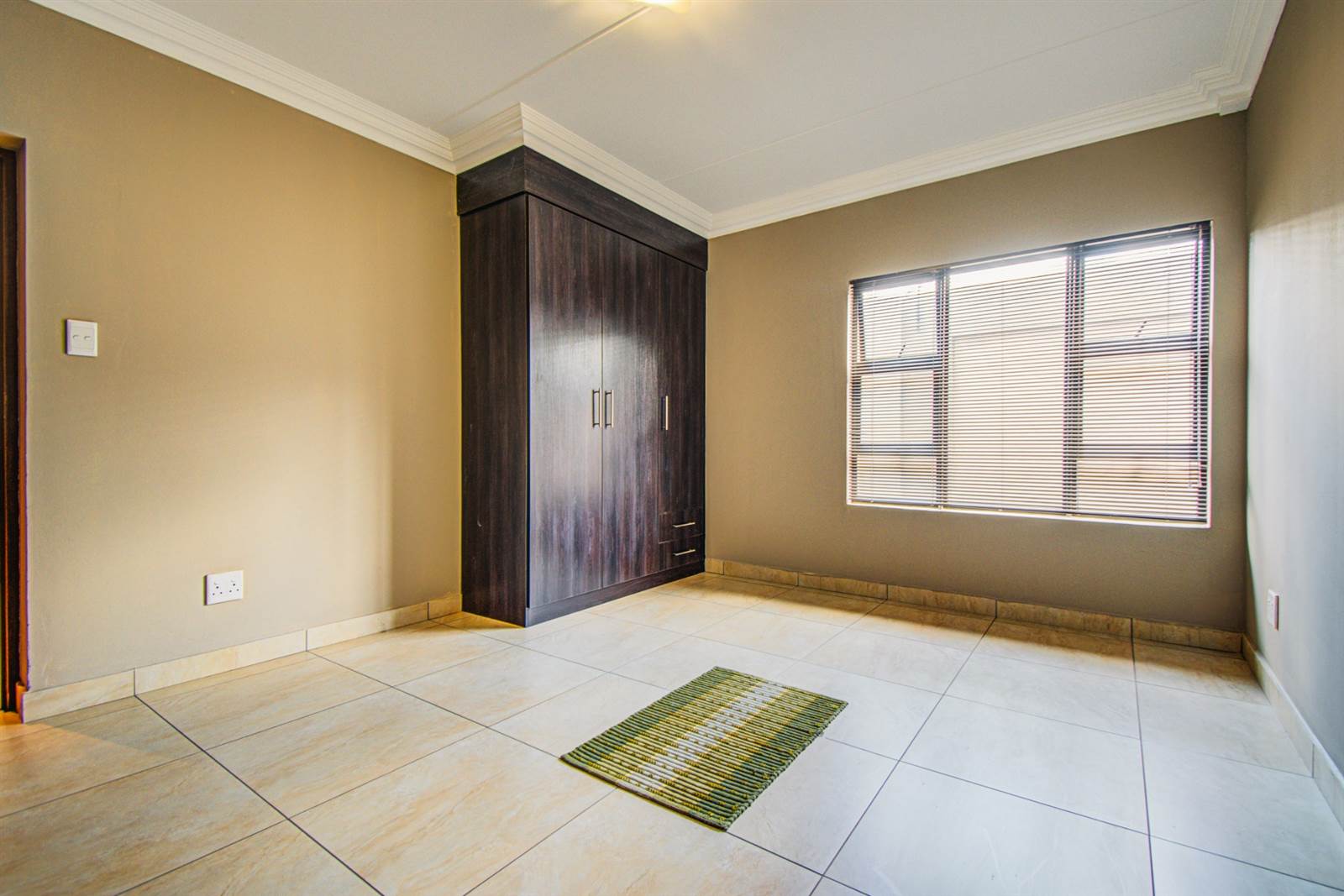 5 Bed House in Glen Marais photo number 20