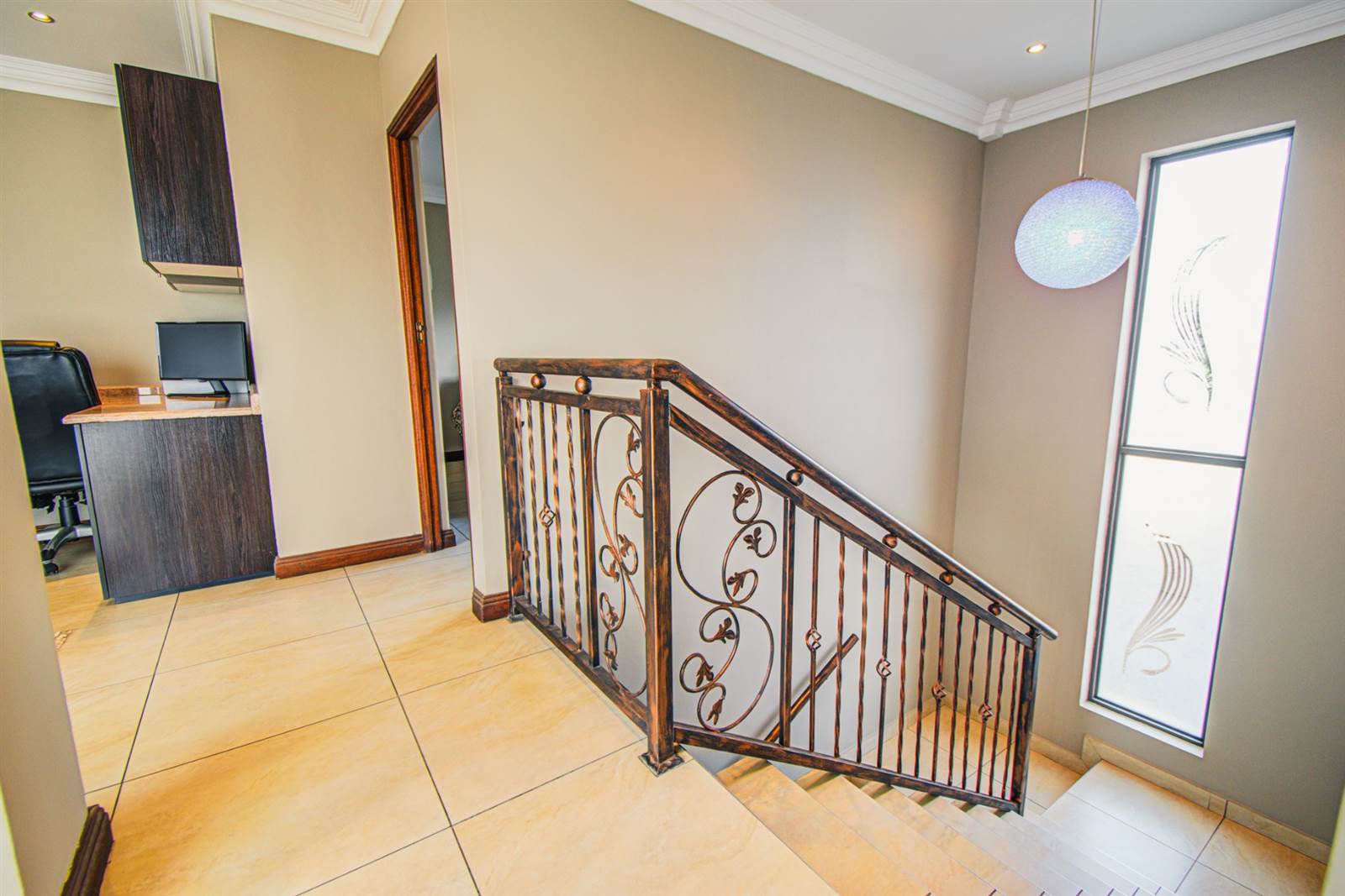 5 Bed House in Glen Marais photo number 24