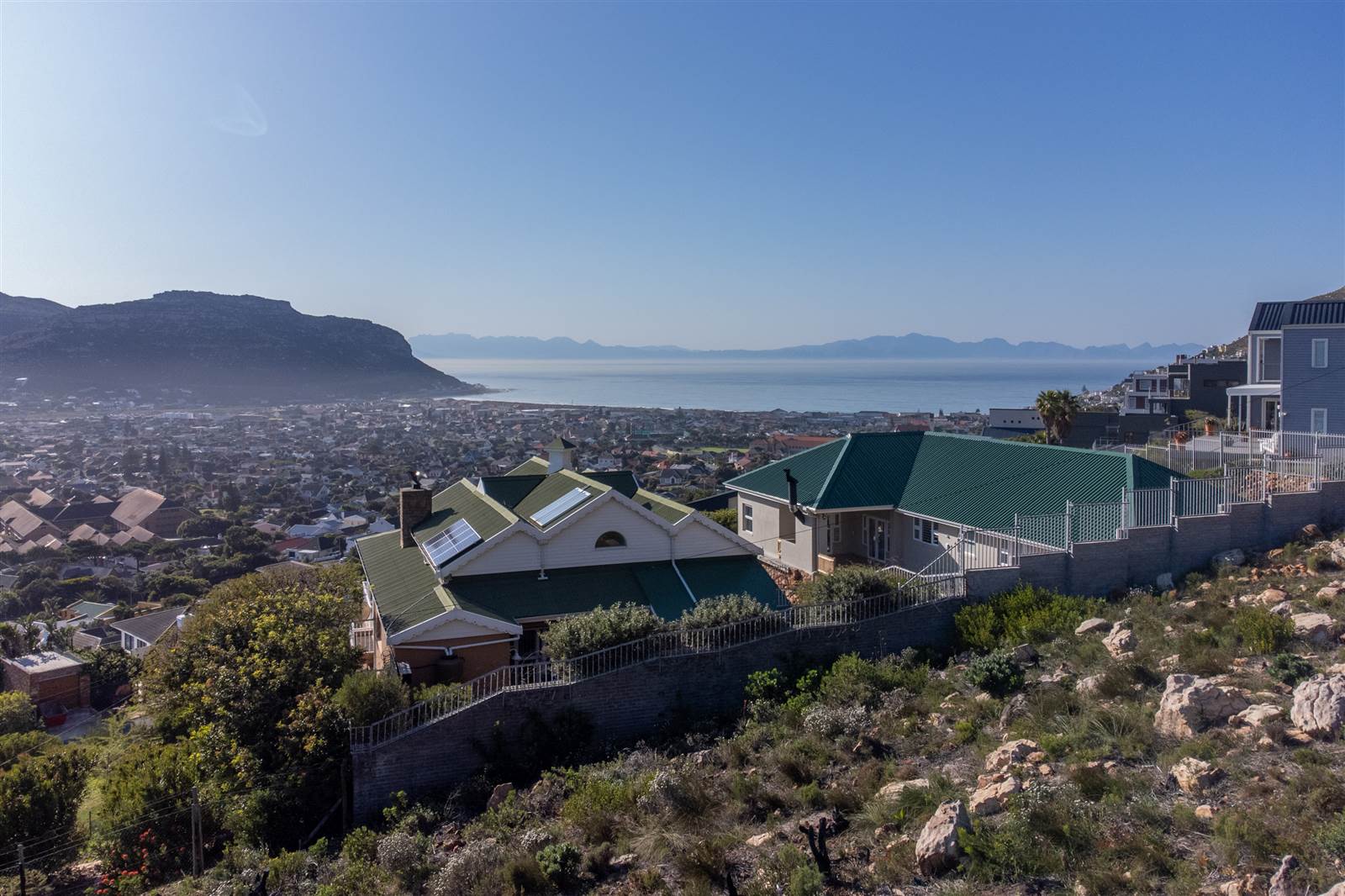 550 m² Land available in Fish Hoek photo number 1