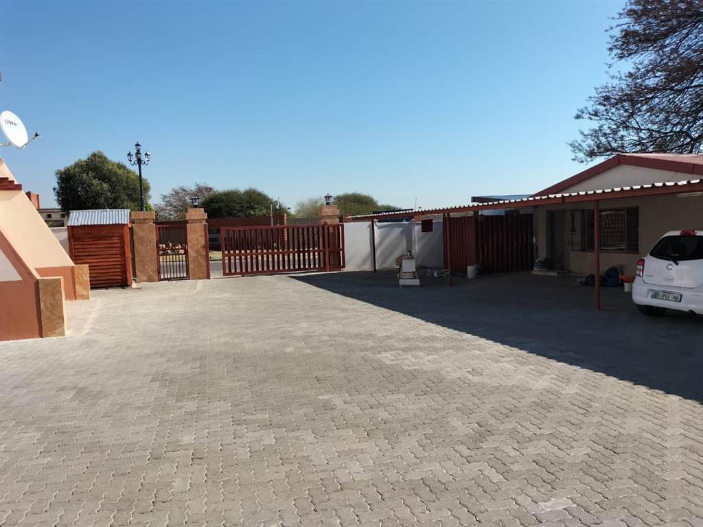 1 Bed Simplex in Waterval East photo number 2