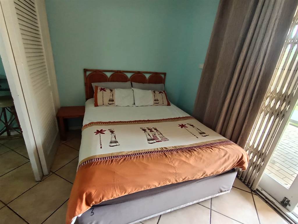 1.5 Bed Apartment in Winklespruit photo number 3