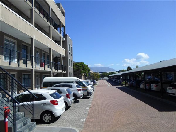 100  m² Commercial space