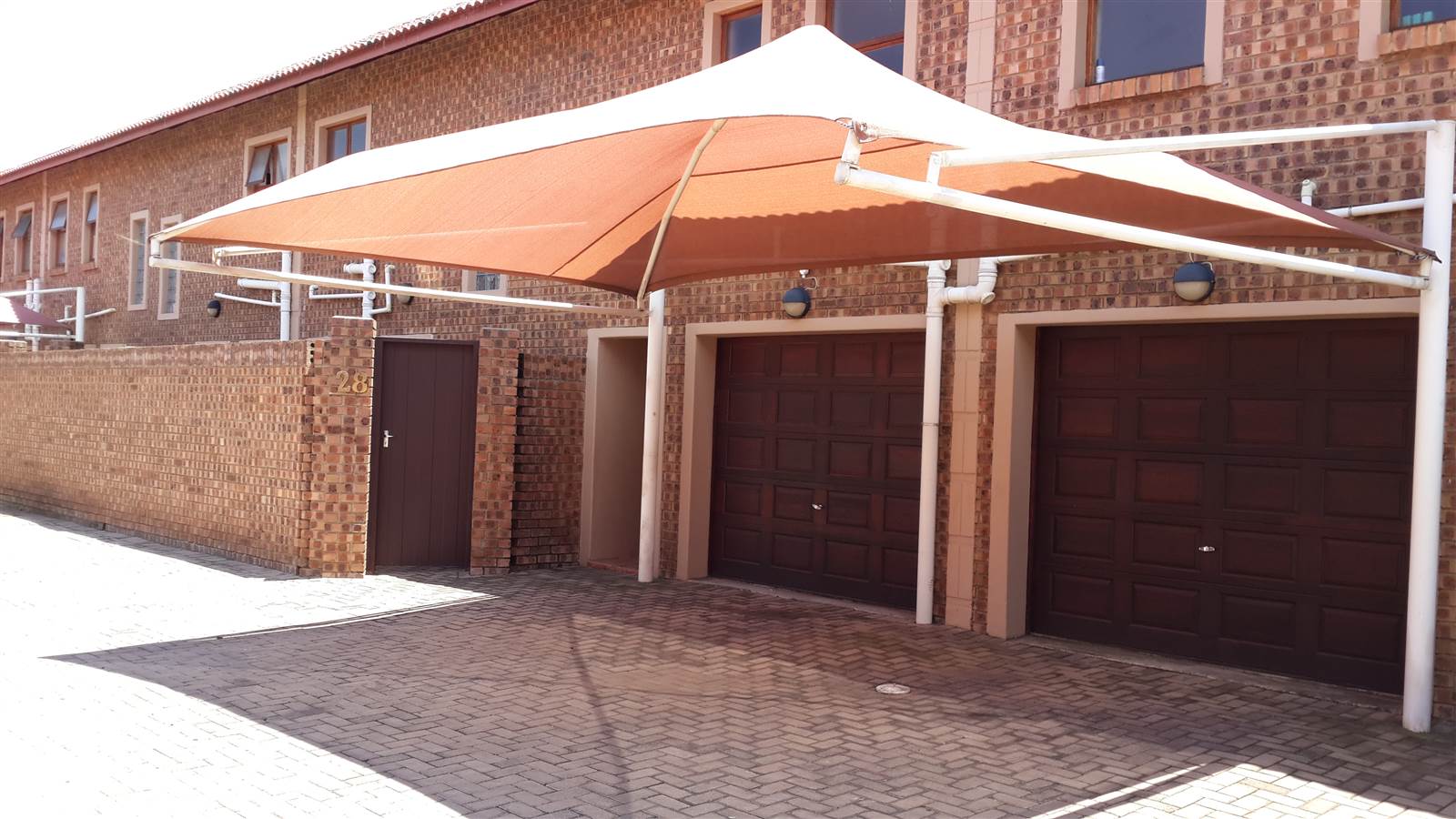 3 Bed Townhouse in Middelburg Central photo number 1